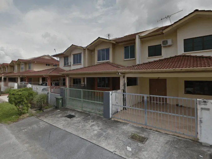 【LOW PRICE】Double Storey near JPJ Batu 13